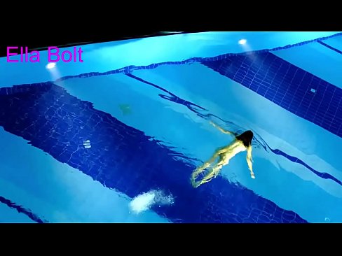 ❤️ Ik kin net ophâlde te sjen, jonge blonde fongen neaken swimmen yn ELLA BOLT resort pool Anale porno by ús fy.cassino-vulkan646.ru ️❤